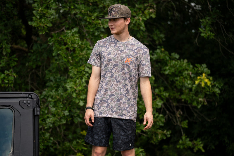 Load image into Gallery viewer, Duck Camo ULTRA Soft Washed Out Tee