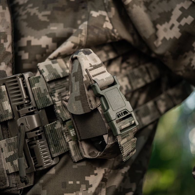 Load image into Gallery viewer, M-Tac Case Grenade Closed