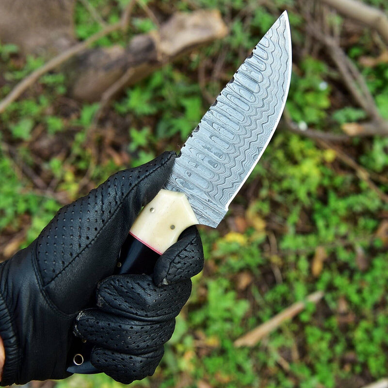 Load image into Gallery viewer, Custom Handmade Skinning Knife - Damascus Steel Blade, Buffalo Horn & Camel Bone Handle