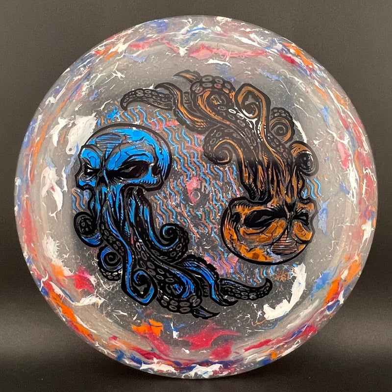 Load image into Gallery viewer, Jawbreaker Z Cigarra - "Cthuloop" by Kelly Baber