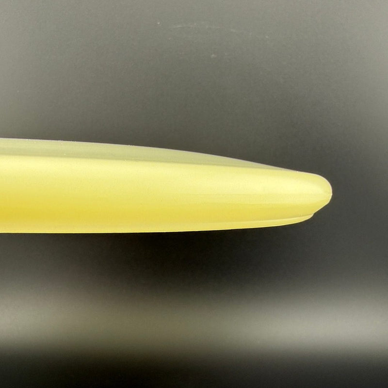 Load image into Gallery viewer, Glow Champion Classic Roc - Penned - F2