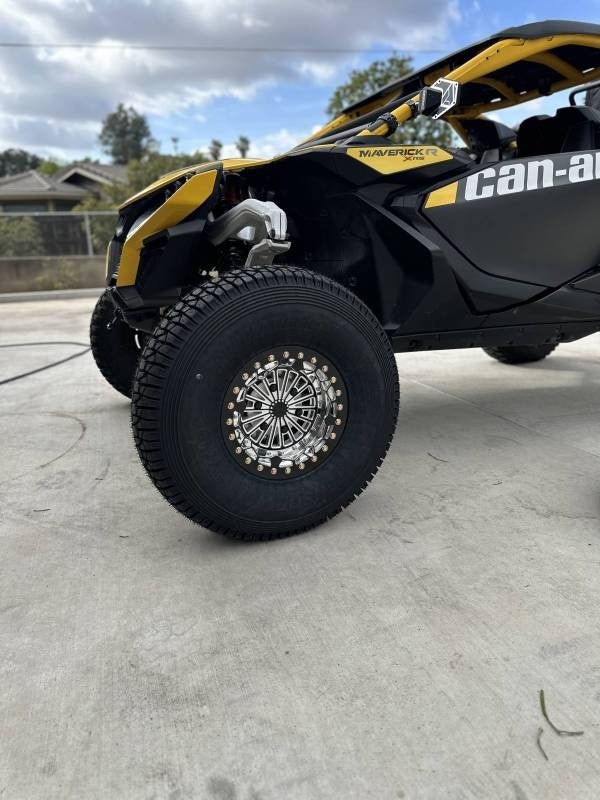 Load image into Gallery viewer, Alba Racing Crusher Pro Billet Beadlock Wheels for Can-Am Maverick R (6x5.5)