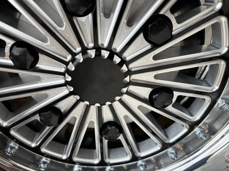 Load image into Gallery viewer, Alba Racing Crusher Pro Billet Beadlock Wheels for Can-Am Maverick R (6x5.5)