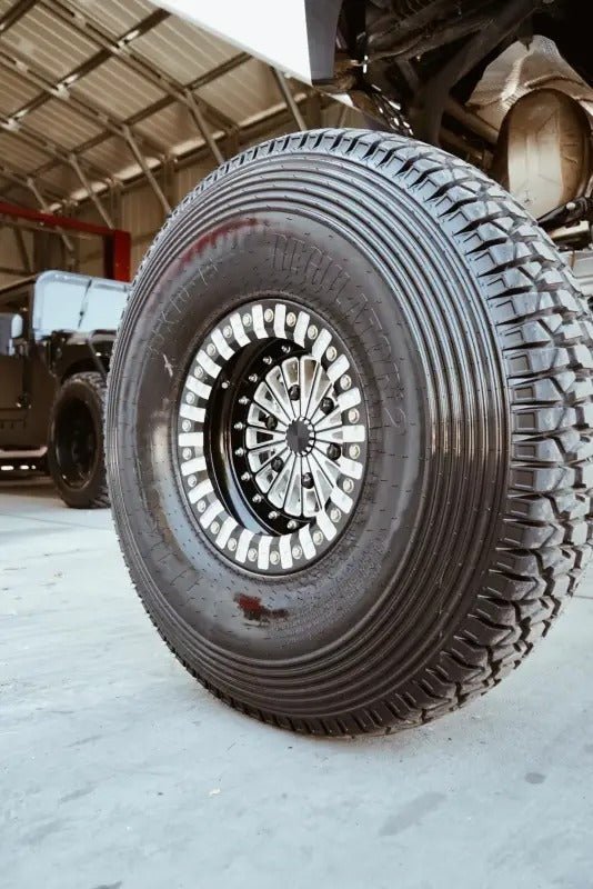 Load image into Gallery viewer, Alba Racing Crusher Pro Billet Beadlock Wheels for Can-Am Maverick R (6x5.5)