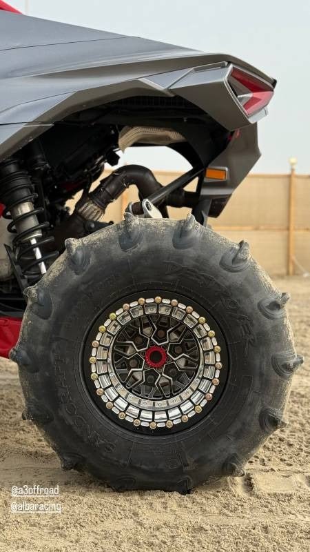 Load image into Gallery viewer, Alba Racing Fractal Crusher Beadlock Wheels for Can-Am Mav R