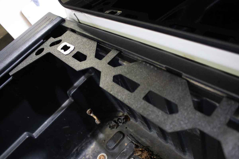 Load image into Gallery viewer, Fishbone Offroad Wheel Chock System for 2005 & Up Toyota Tacoma FB21294