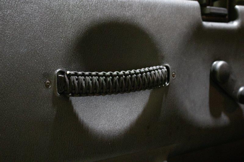Load image into Gallery viewer, Fishbone Offroad Black Paracord Door Handles for 1997-2006 Jeep Wrangler FB55285