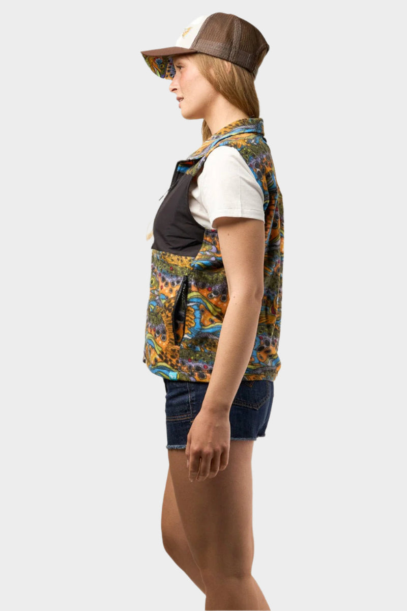 Load image into Gallery viewer, Unbound Brown Fleece Vest