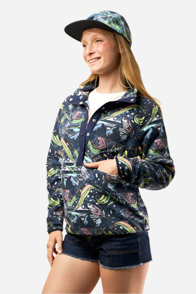 Load image into Gallery viewer, HaliBorealis Riffle Snap Fleece