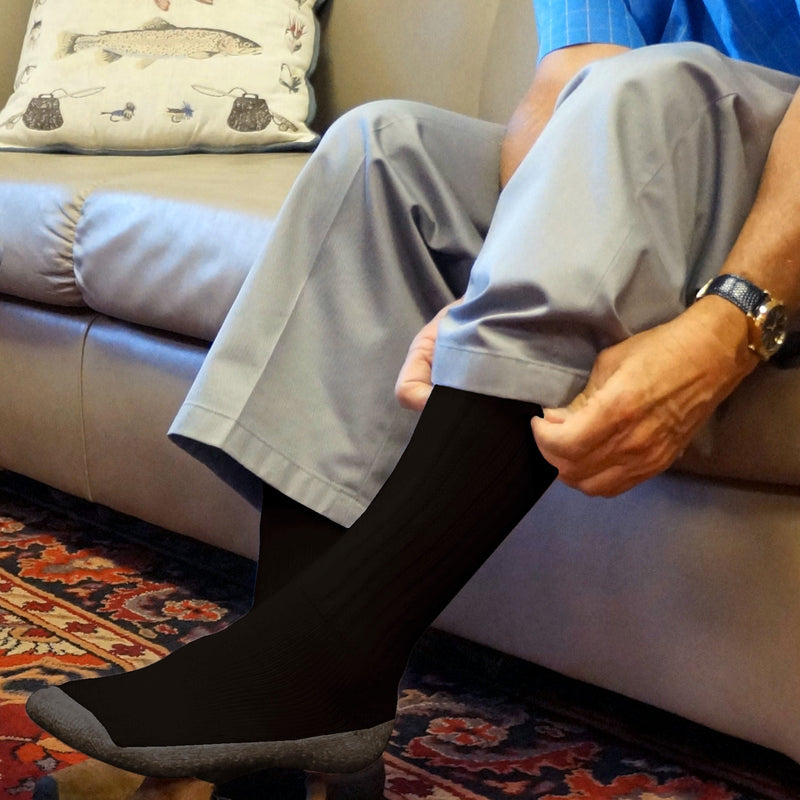 Load image into Gallery viewer, Cozy Diabetic Comfort Relax Fit Black Crew Socks
