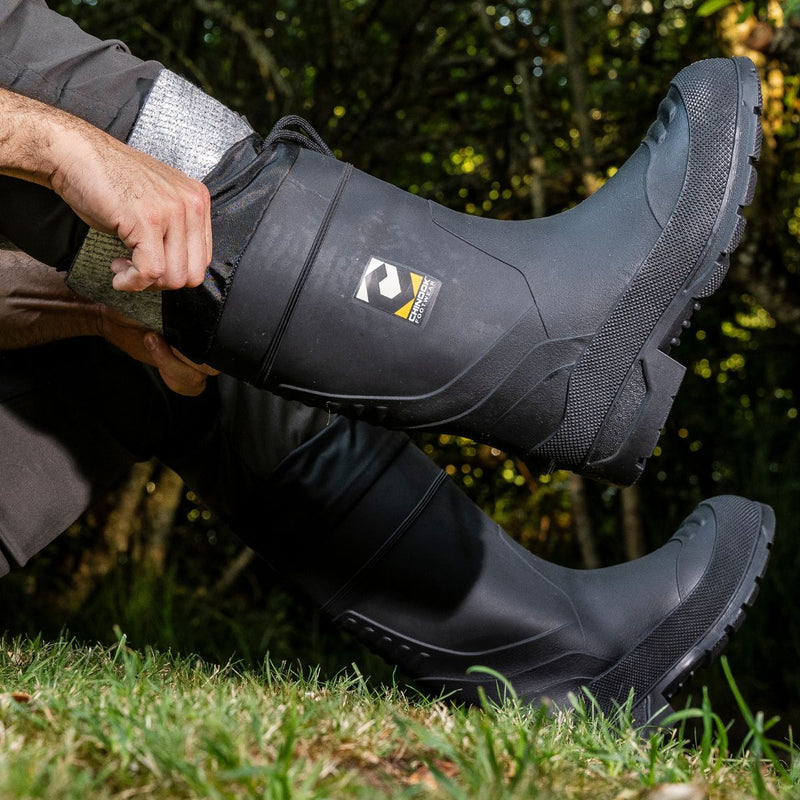Load image into Gallery viewer, Badaxe Regrind 15" Waterproof Rubber Boot