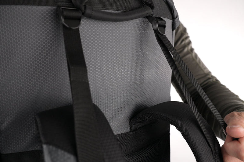 Load image into Gallery viewer, SUMMIT - Discreet Rifle Backpack