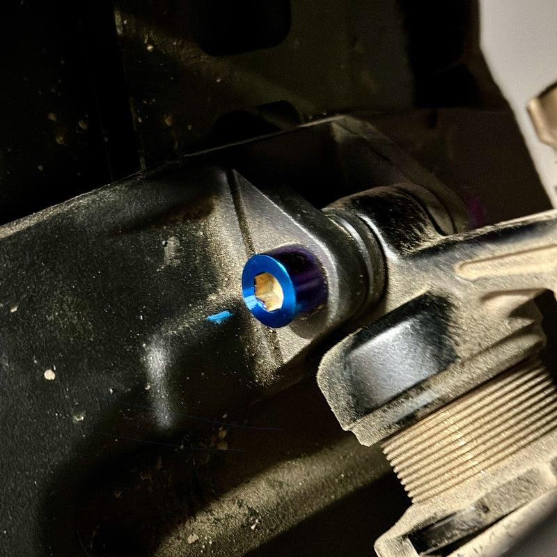 Load image into Gallery viewer, Surron Light Bee Linkage Bolt Kit by Warp 9