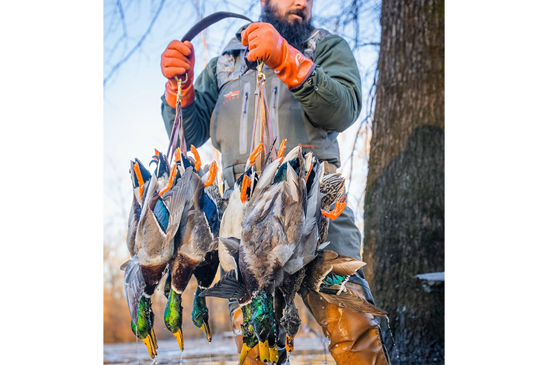 Load image into Gallery viewer, Guide II Leather Duck Carrier Tote | Waterfowl Game Tote