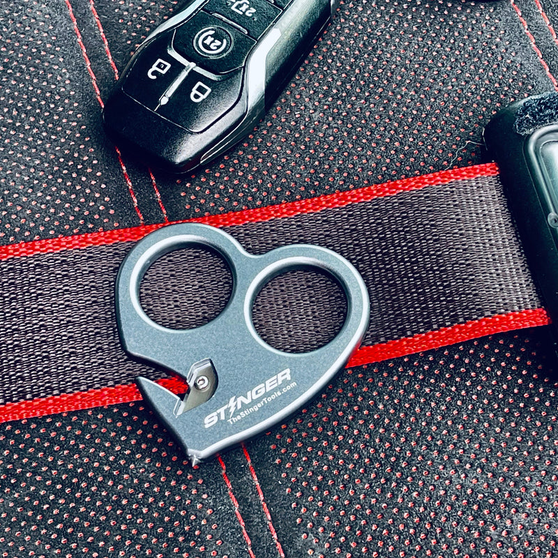 Load image into Gallery viewer, Emergency Escape Tool Keychain