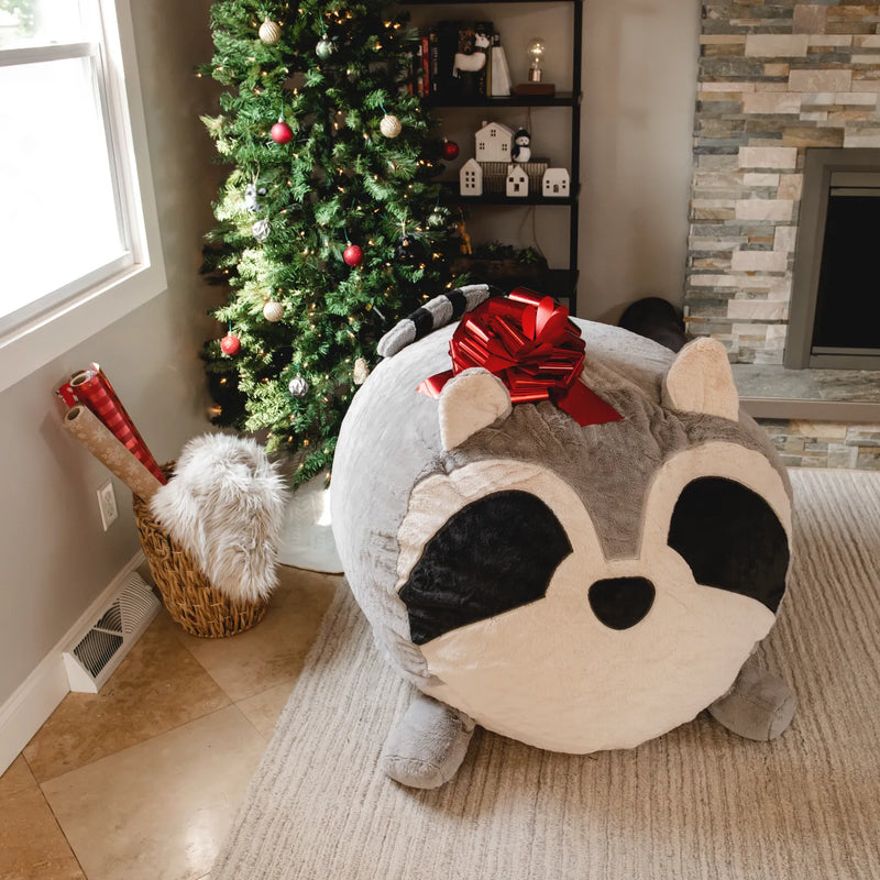 Load image into Gallery viewer, Wild Things Rocky Raccoon