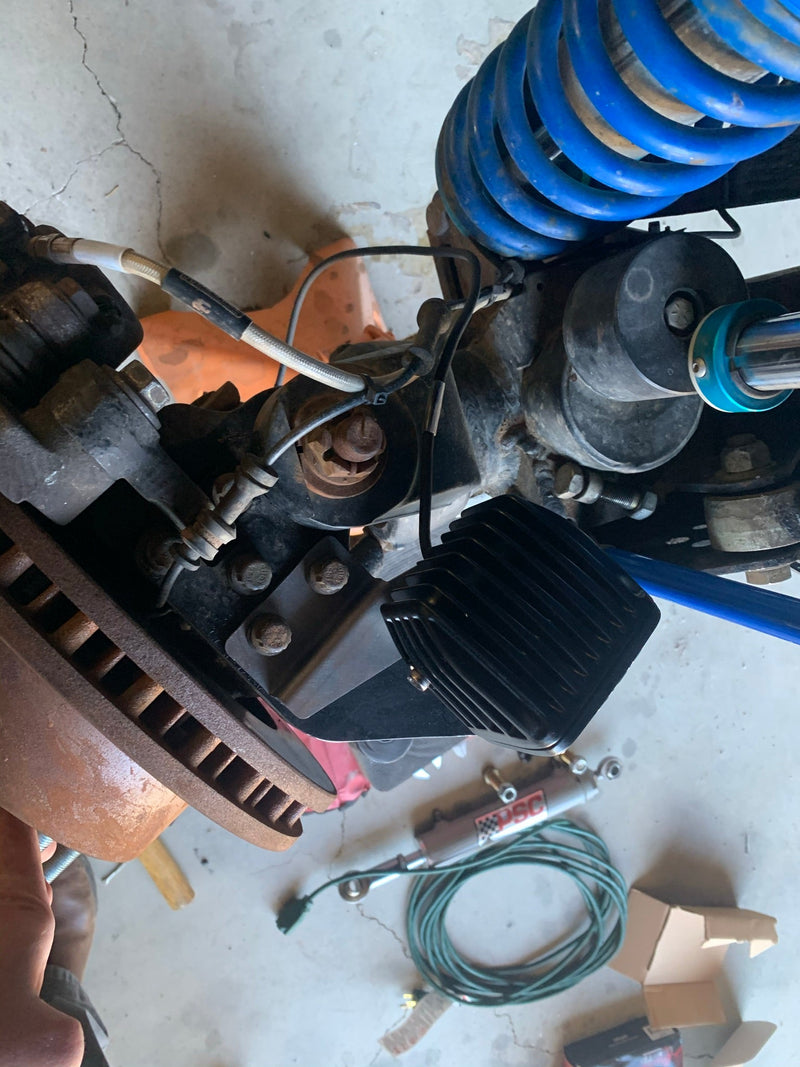 Load image into Gallery viewer, Currie Rock Jock Dana 60/70 Steerable Knuckle Pod Light Mounts for High Steer