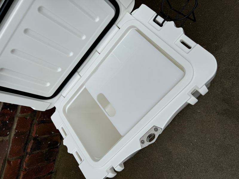 Load image into Gallery viewer, Polar Bear 20 Hard Cooler