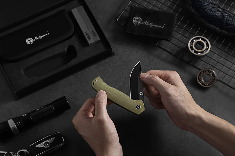 Load image into Gallery viewer, The Pathfinder Folding Pocket Knife Giftset for Men and Women (Green and Silver)