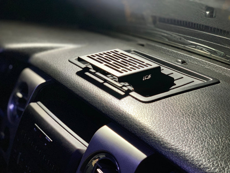 Load image into Gallery viewer, 2009-2020 Nissan Frontier Dash Mount