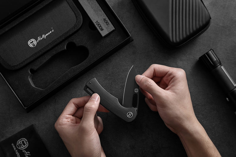 Load image into Gallery viewer, The Venture Point Folding Pocket Knife Giftset for Men and Women (Black and Blue)