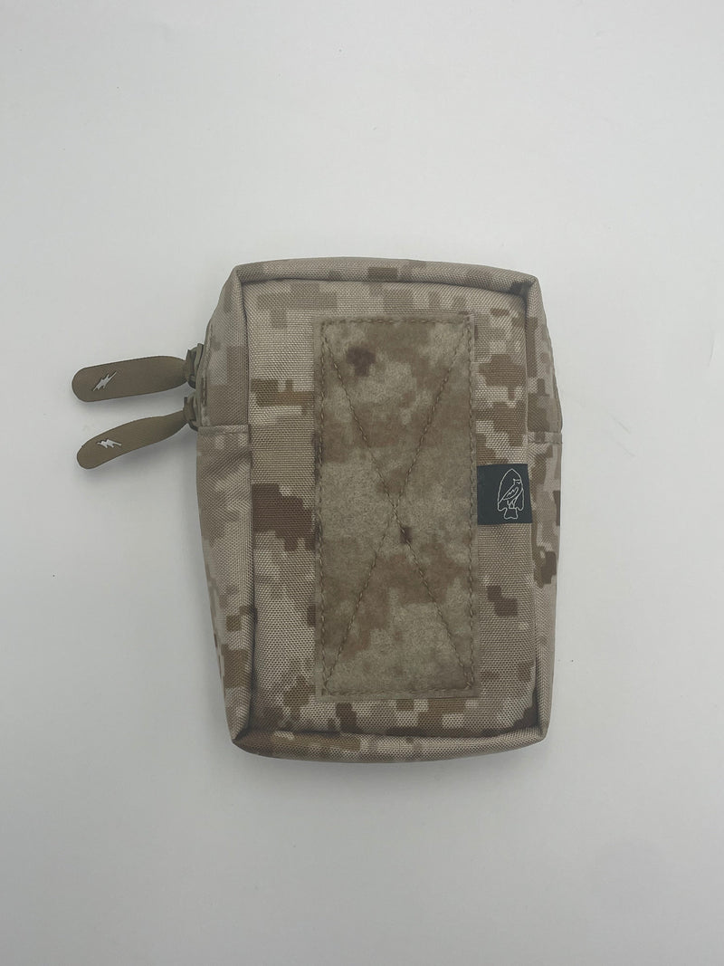 Load image into Gallery viewer, Beer Can Pouch