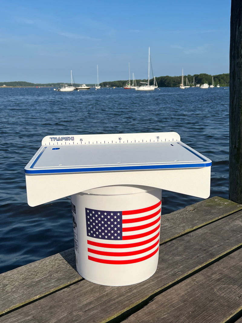 Load image into Gallery viewer, Made in the USA | Premium Single Bucket Raised 18" Fillet Table and Cutting Board