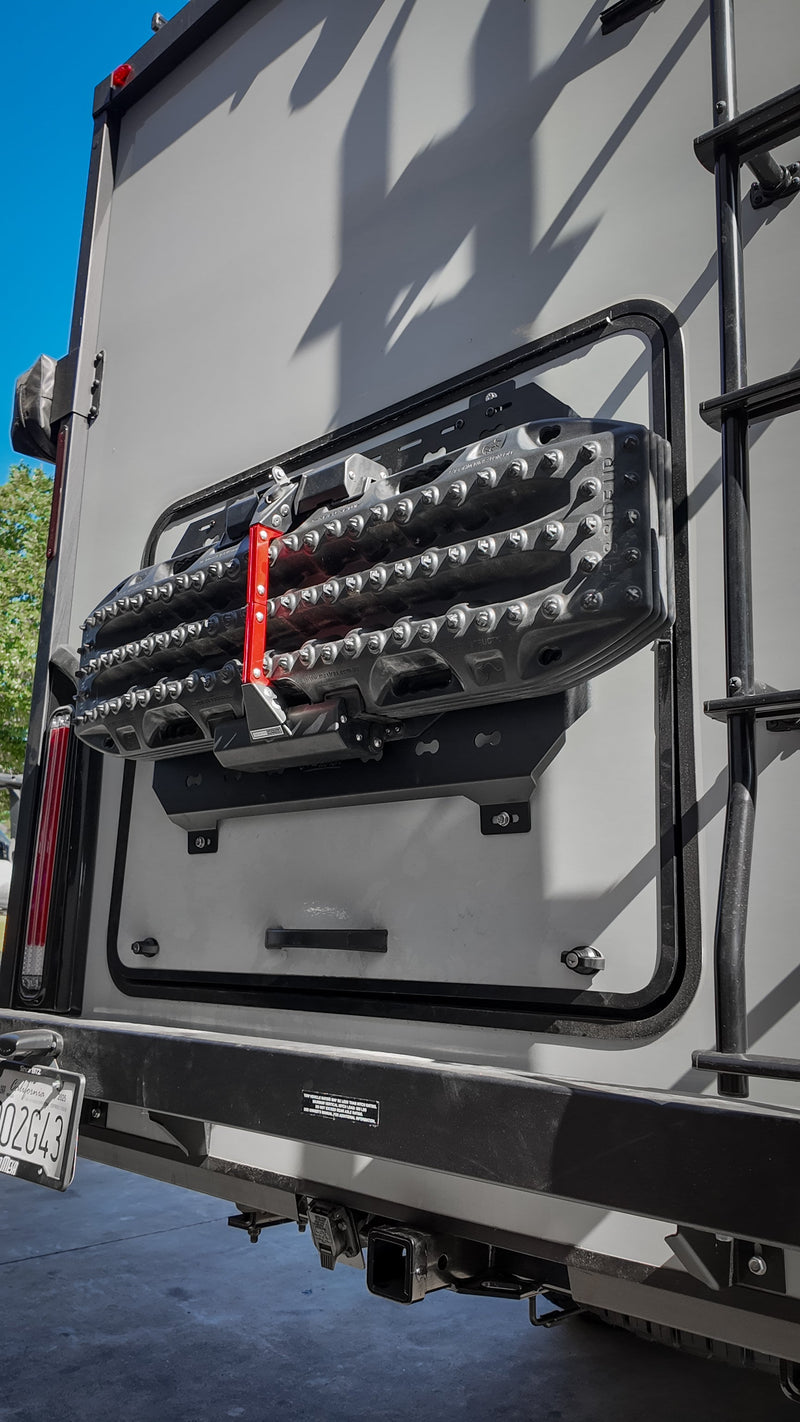 Load image into Gallery viewer, CAtuned Off-Road Mercedes Sprinter Ekko External MOLLE Panels