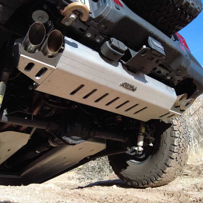 Load image into Gallery viewer, JLU 392 MUFFLER & TIP SKID