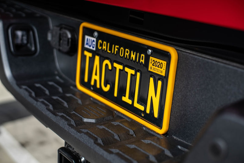 Load image into Gallery viewer, Silicone Anti-Rattle, Anti-Scratch License Plate Holder
