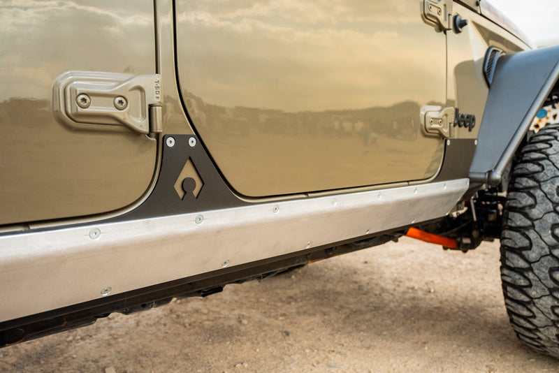 Load image into Gallery viewer, JT Boatside Steel & Aluminum Rocker Armor