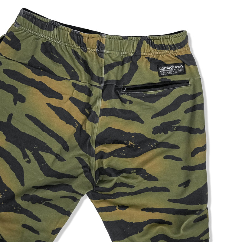 Load image into Gallery viewer, Men's Dynamic Performance Training Joggers 2.0