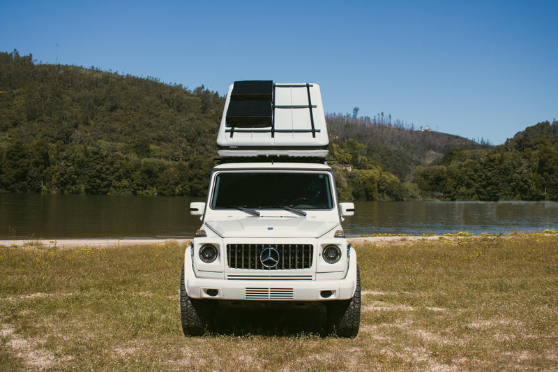 Load image into Gallery viewer, James Baroud NOVA Rooftop Tent