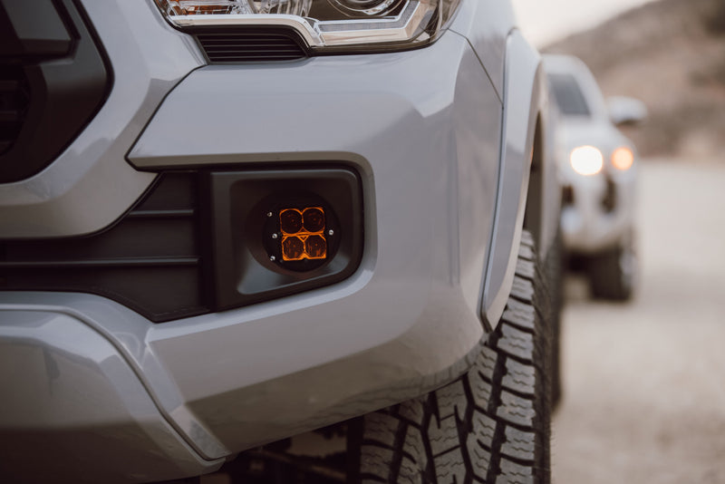 Load image into Gallery viewer, Toyota Tacoma Fog Light Kit - Clear Lens - 2012+