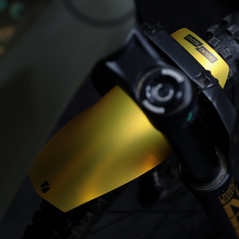 Load image into Gallery viewer, Metallic Gold Fender