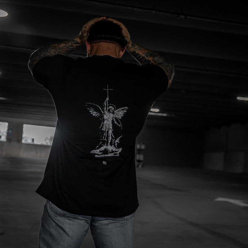Load image into Gallery viewer, The Lord Is A Man Of War Heavyweight Men's T-Shirt