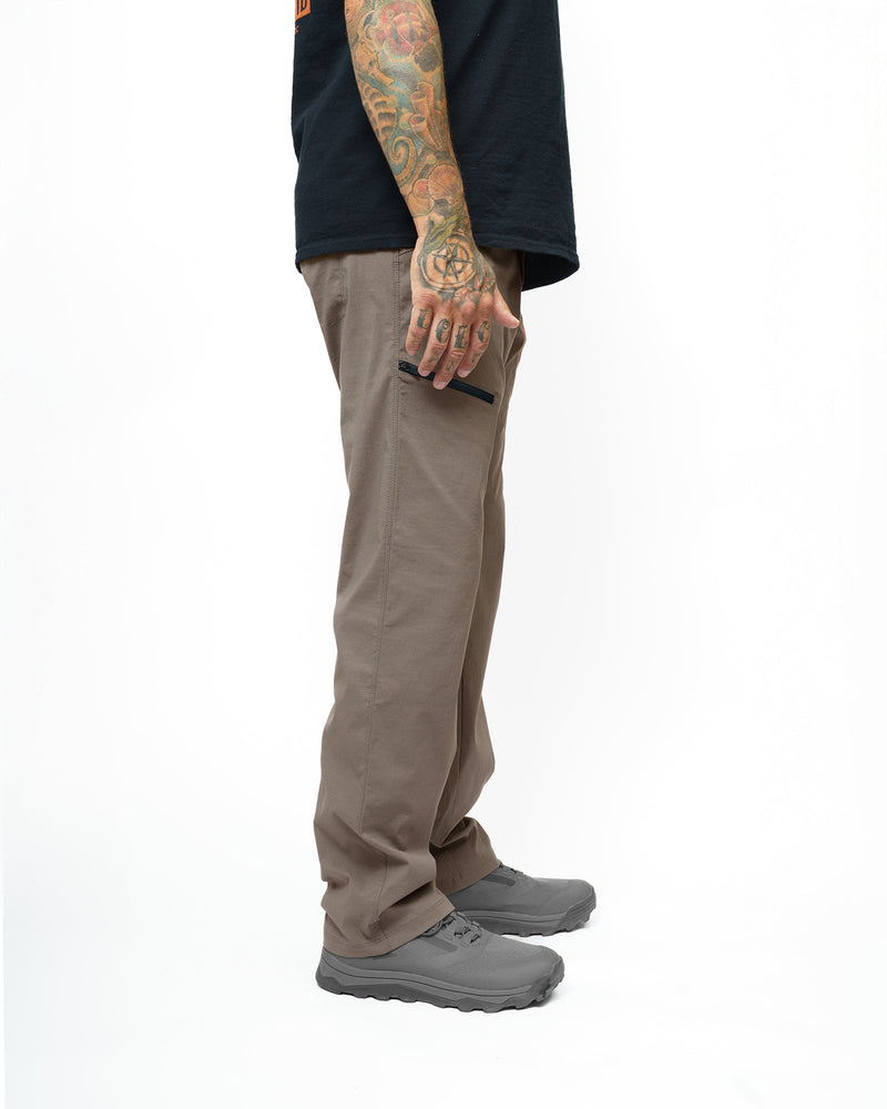 Load image into Gallery viewer, Lancer Standard Fit Pant - Deadwood