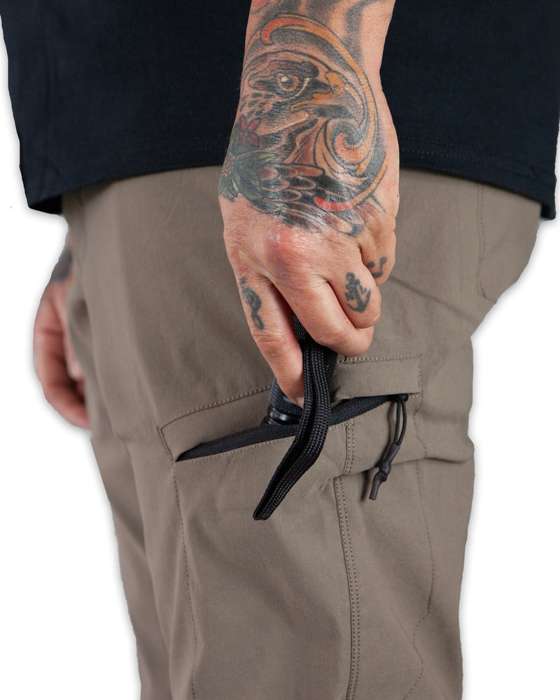 Load image into Gallery viewer, Lancer Taper Fit Pant - Deadwood