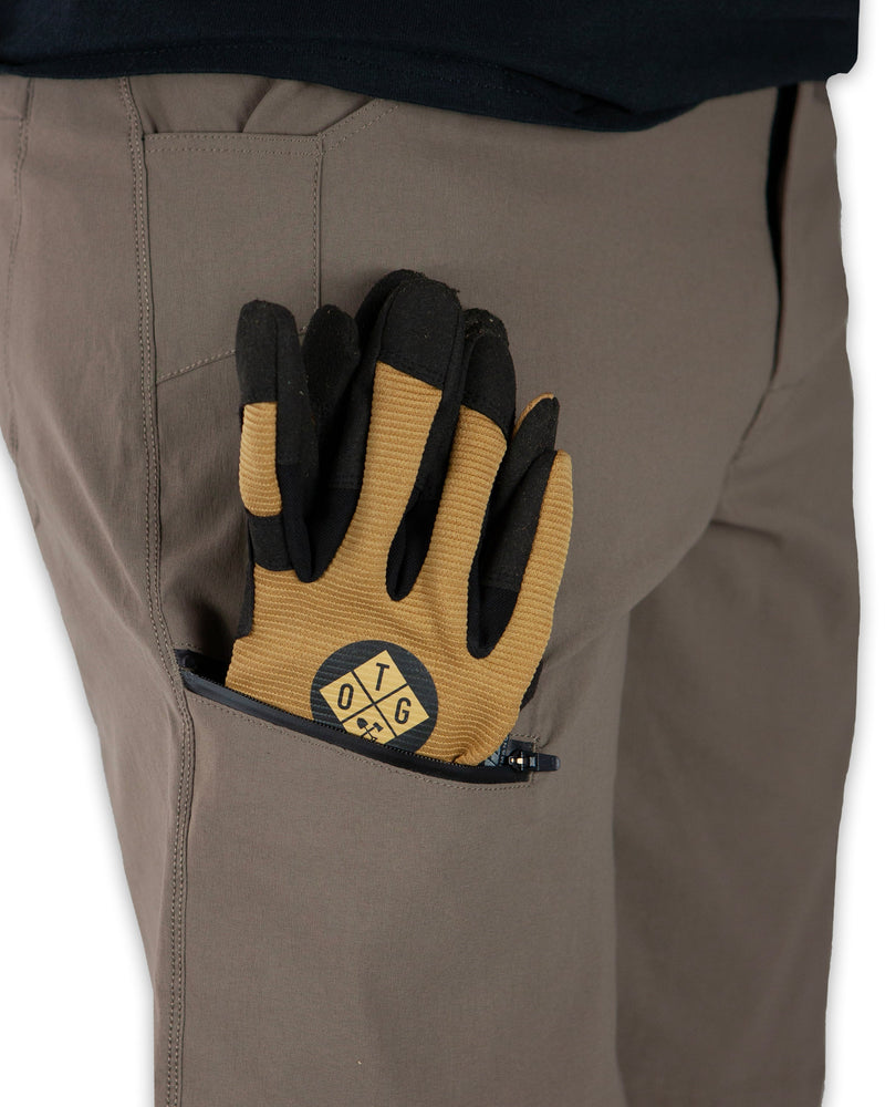 Load image into Gallery viewer, Lancer Taper Fit Pant - Deadwood