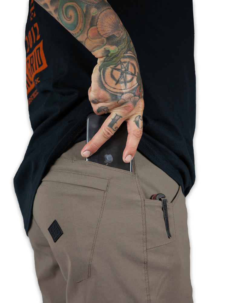 Load image into Gallery viewer, Lancer Taper Fit Pant - Deadwood