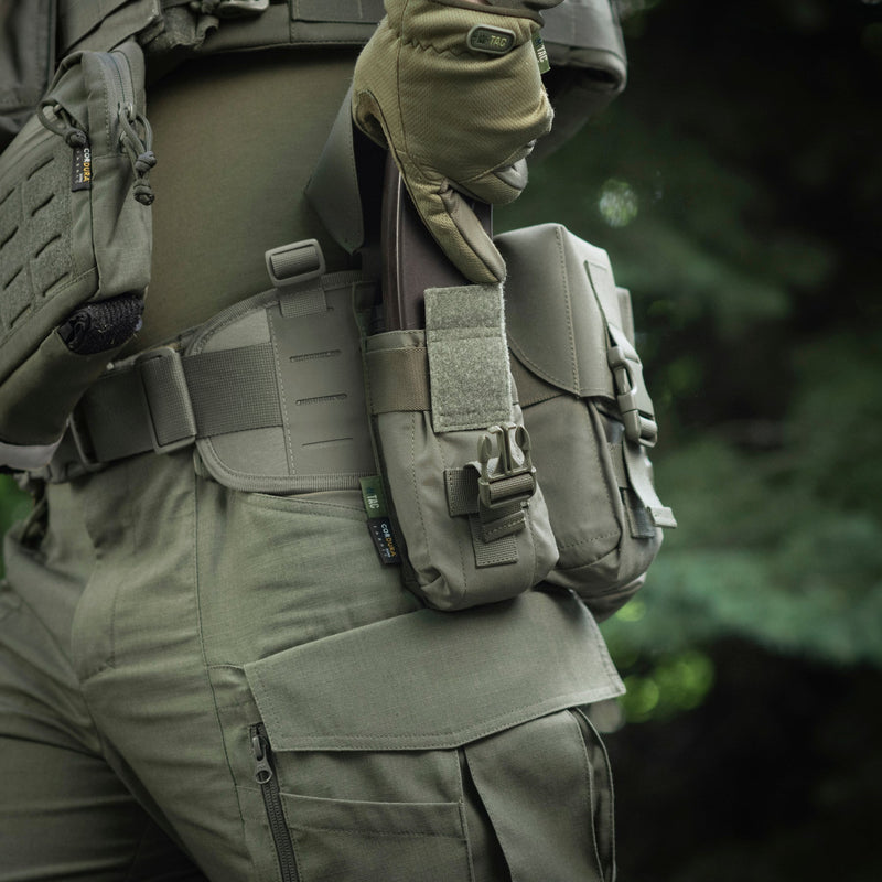 Load image into Gallery viewer, M-Tac Double Mag Pouch with Fastex Buckle