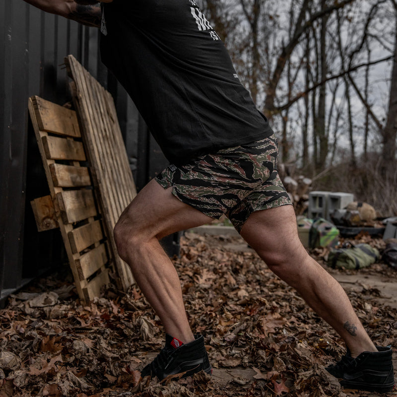 Load image into Gallery viewer, Men's V3 Performance Training Shorts | 5.5"
