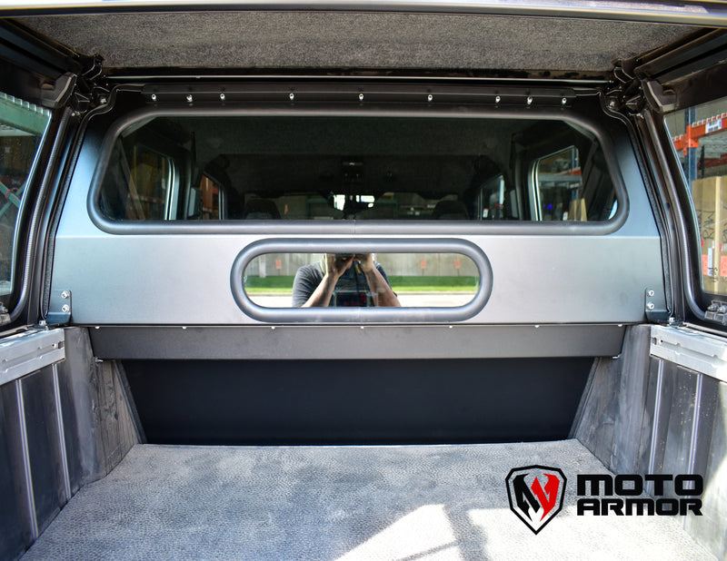 Load image into Gallery viewer, Moto Armor Xpedition Mid Glass Window Panel