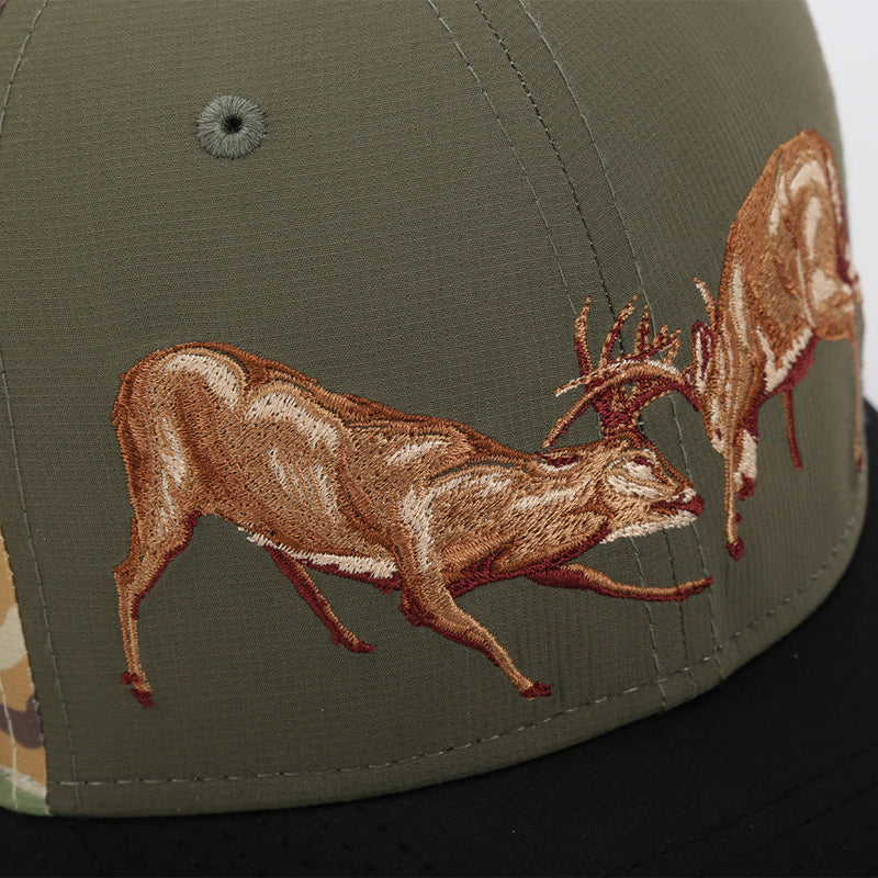 Load image into Gallery viewer, Fighting Deer Rut Cap 6-Panel Riverside Wax Cloth Visor