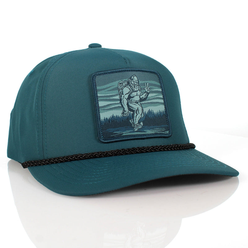 Load image into Gallery viewer, Bigfoot Backpacker 5-Panel Rope Cap