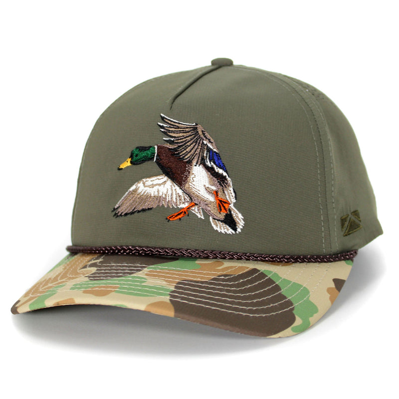 Load image into Gallery viewer, Landing Mallard 5-Panel Base Camp Performance Hat