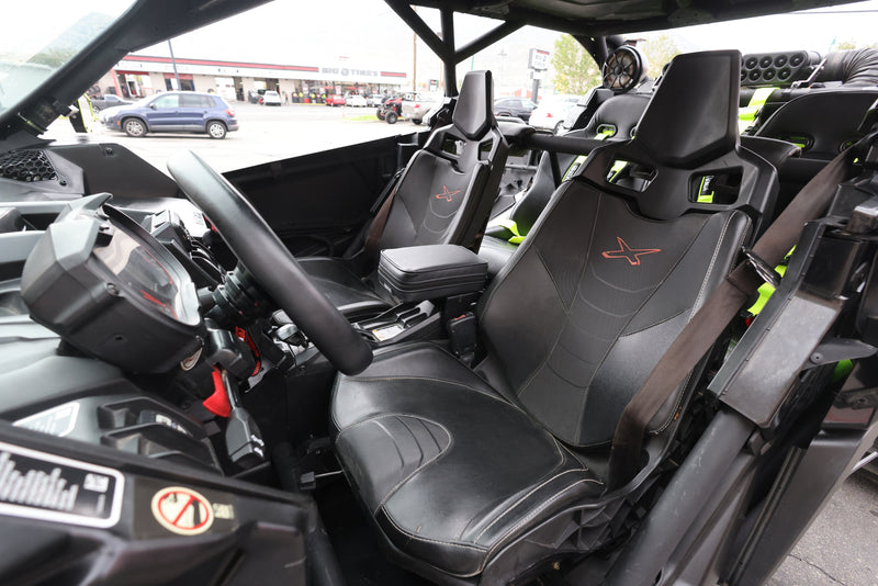 Load image into Gallery viewer, UTVMA Maverick X3 MAX Armrest with Bracket (2017+)