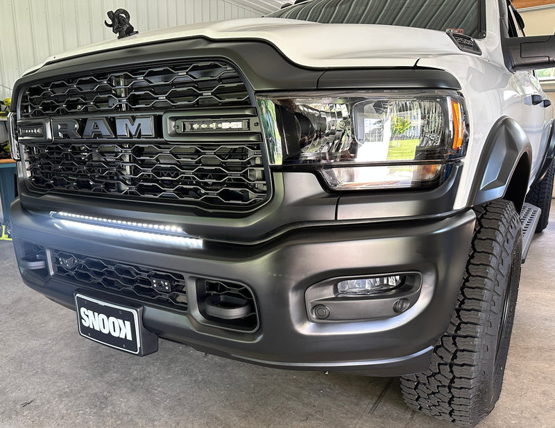 Load image into Gallery viewer, 2019-2024 RAM 2500/3500 30in Light Bar