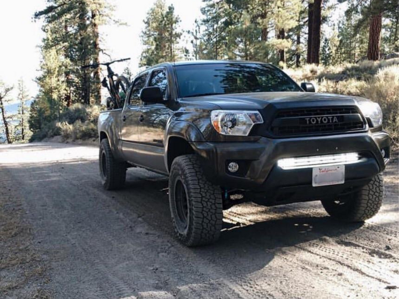 Load image into Gallery viewer, 32" Lower Bumper Hidden LED Light Bar Brackets Kit For 2005-2015 Toyota Tacoma