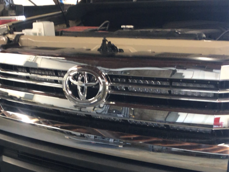 Load image into Gallery viewer, 42" Hidden Grille Curved LED Light Bar Mounting Brackets For 2014-2021 Toyota Tundra